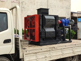 4PGT400x400不锈钢四辊泡芙短视频app污下载发往山东