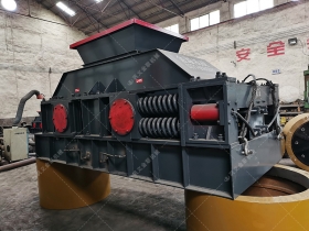 2PG1200x800型对辊泡芙短视频app污下载发往湖北武汉